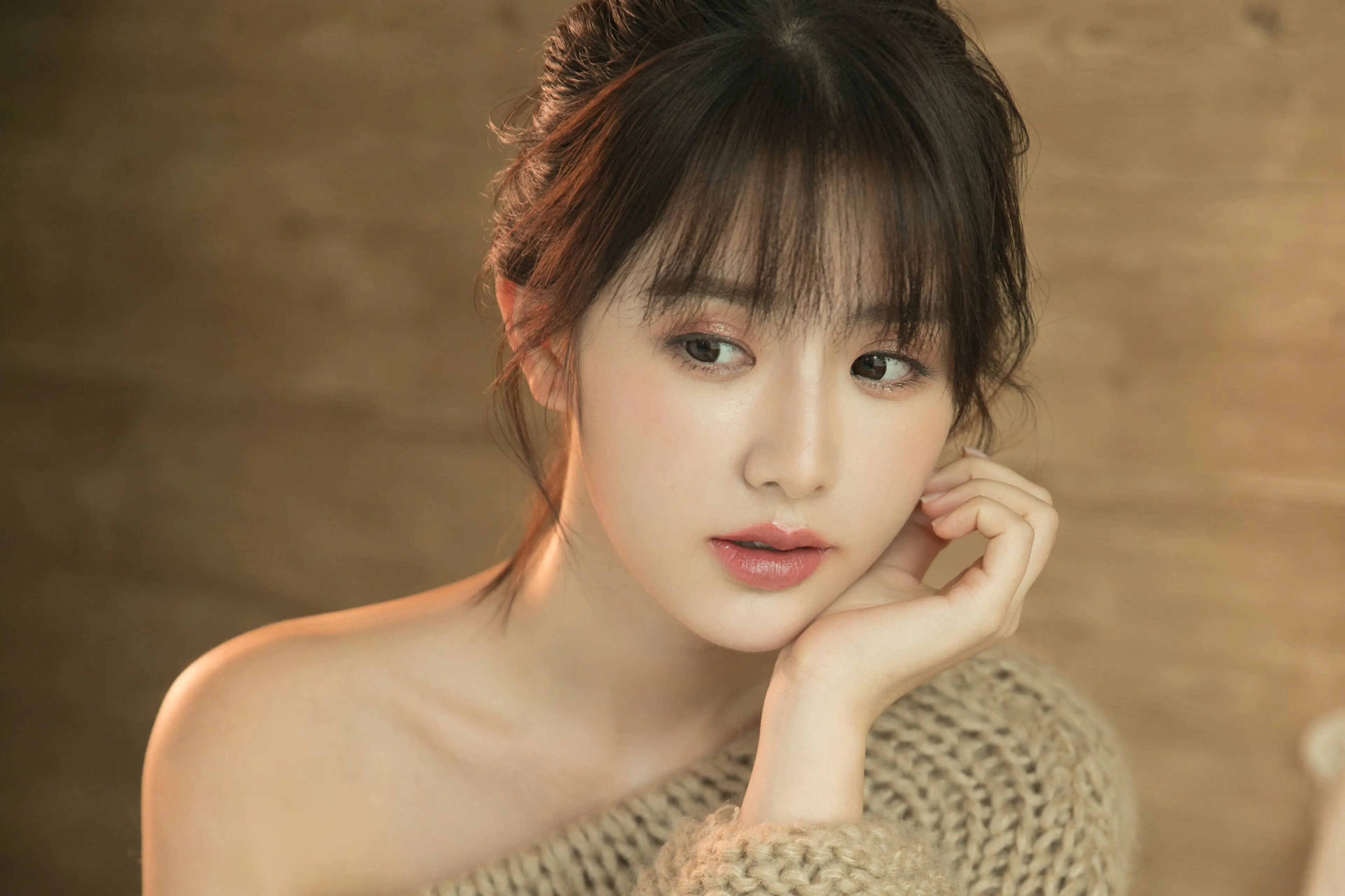 温州西宁私人伴游陈娟儿的联系方式